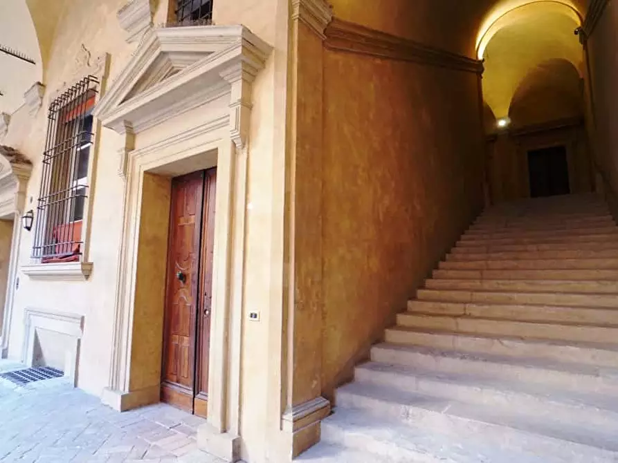 Immagine 3 di Appartamento in affitto  in Via Galliera18 a Bologna