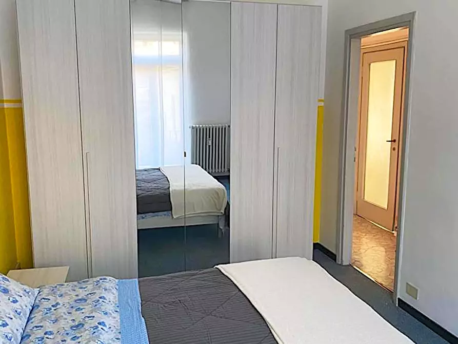 Immagine 10 di Camera in affitto  in Via Giovanni Segantini75 a Milano