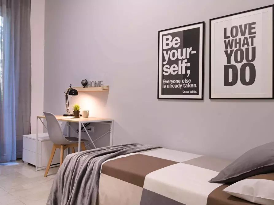 Immagine 1 di Camera in affitto  in Via Senatore Diogene Valotti a Brescia