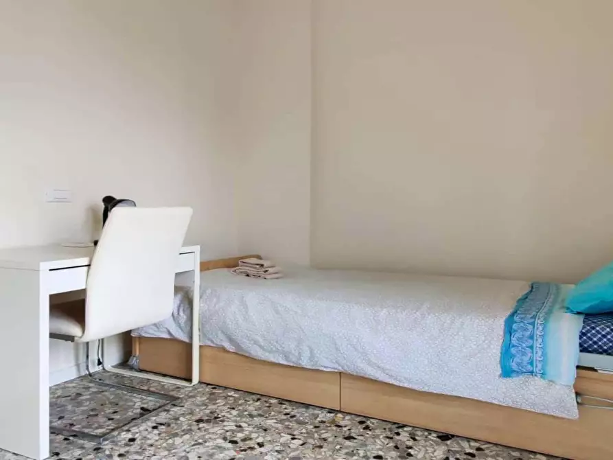 Immagine 2 di Camera in affitto  in Via Alberto da Gandino27 a Milano