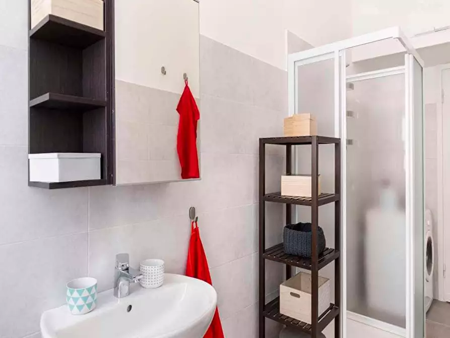 Immagine 28 di Camera in affitto  in Via Cosseria1 a Milano