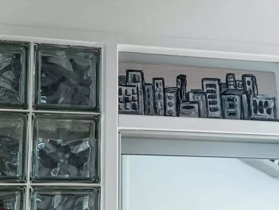 Immagine 14 di Appartamento in affitto  in Via Tommaso Grossi9 a Como