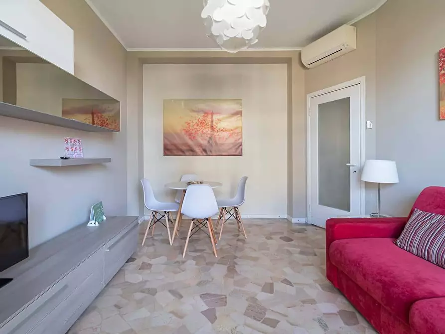 Immagine 6 di Appartamento in affitto  in Viale Teodorico19 a Milano