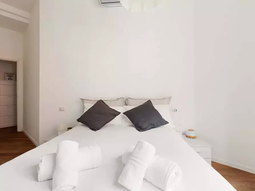 Immagine 18 di Appartamento in affitto  in Viale Tunisia25 a Milano