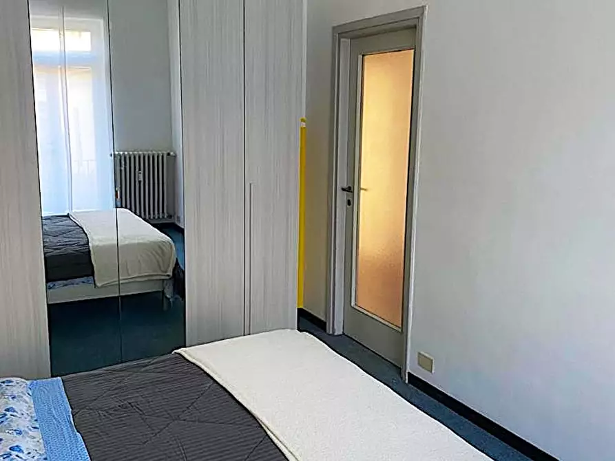 Immagine 7 di Camera in affitto  in Via Giovanni Segantini75 a Milano