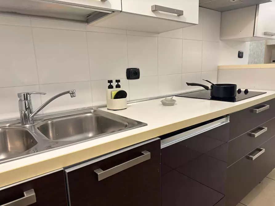 Immagine 5 di Appartamento in affitto  in Via Giuseppe Brambilla9 a Como