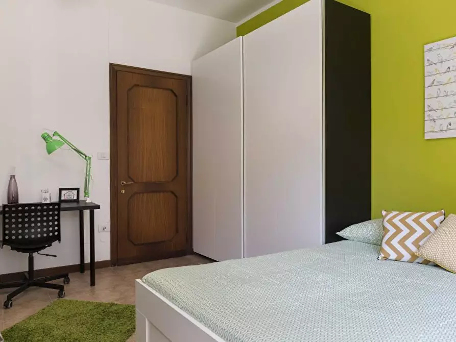 Immagine 2 di Camera in affitto  in Viale Giovanni Vicini20 a Bologna