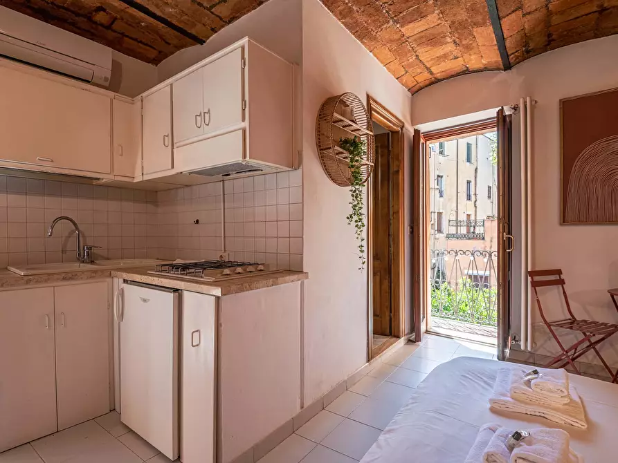 Immagine 9 di Appartamento in affitto  in Via della Scala63 a Roma