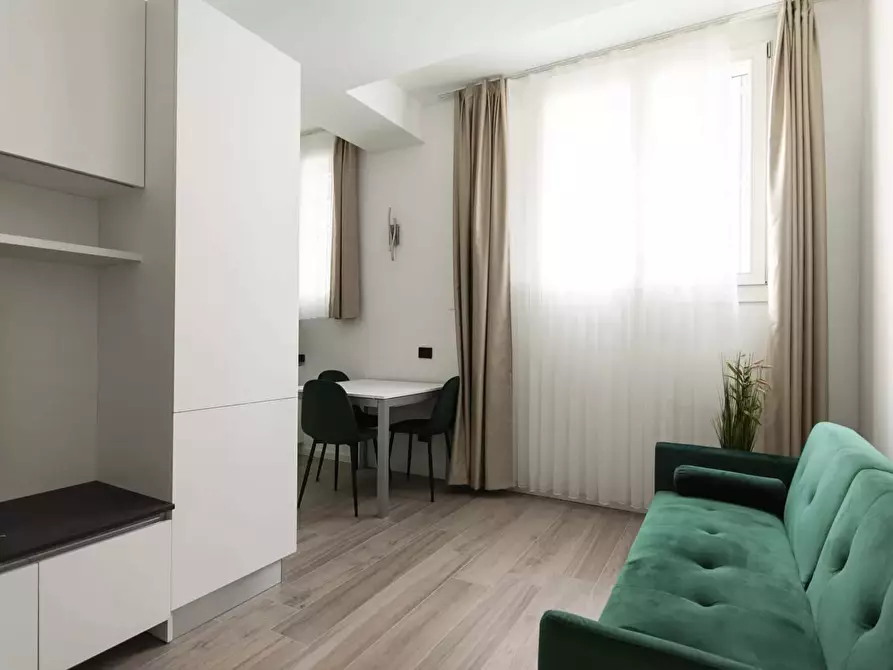 Immagine 8 di Appartamento in affitto  in Via Monte Bianco4 a Milano