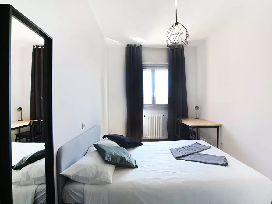 Immagine 7 di Camera in affitto  in Via Benjamin Constant2 a Milano