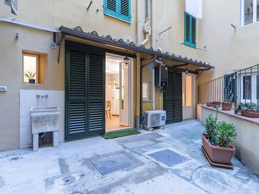 Immagine 12 di Appartamento in affitto  in Via Giovan Battista Niccolini4 a Firenze