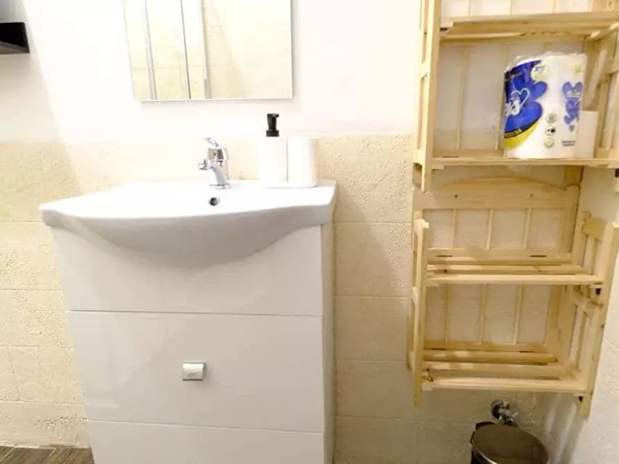 Immagine 21 di Camera in affitto  in Via Torino8 a Sassari