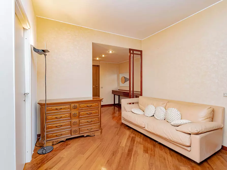 Immagine 16 di Camera in affitto  in Via Francesco Caracciolo77 a Milano