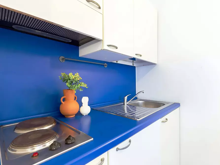 Immagine 4 di Camera in affitto  in Via Pannilani17 a Como