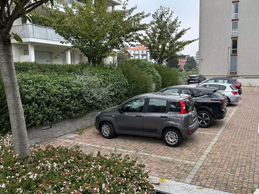 Immagine 36 di Appartamento in affitto  in Via Pietro Rondoni1 a Milano