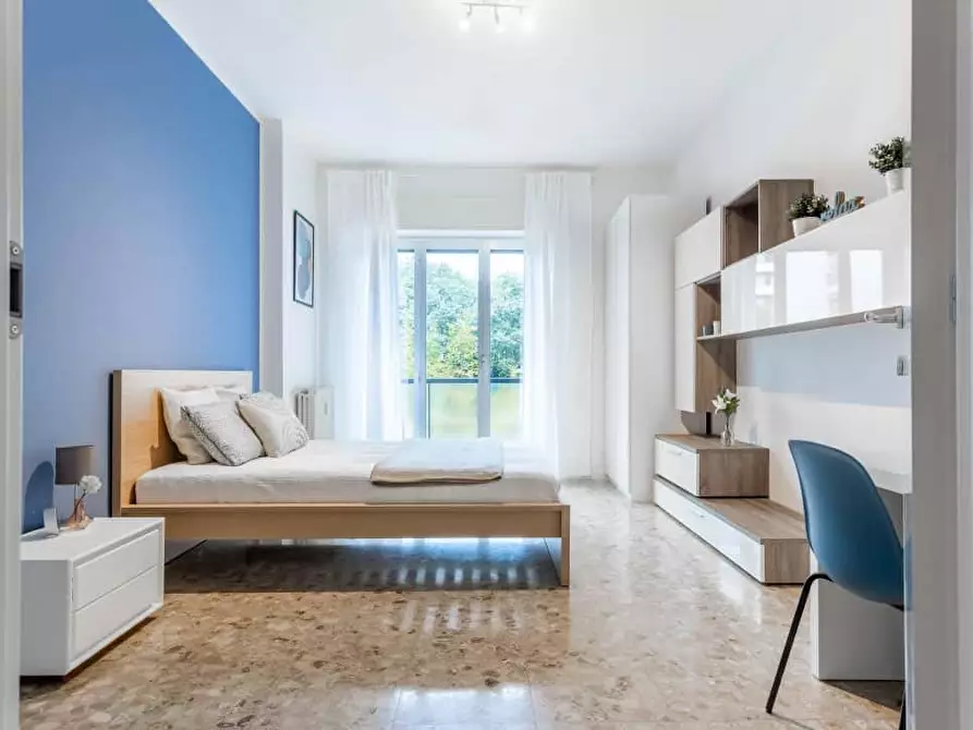 Immagine 2 di Camera in affitto  in Viale Teodorico19 a Milano