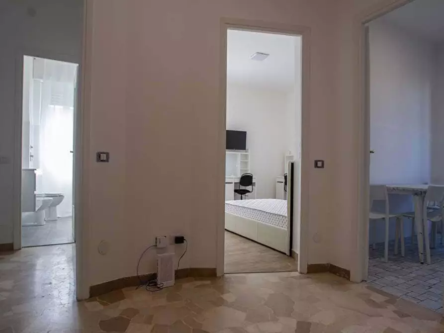 Immagine 21 di Camera in affitto  in Viale San Gimignano4 a Milano