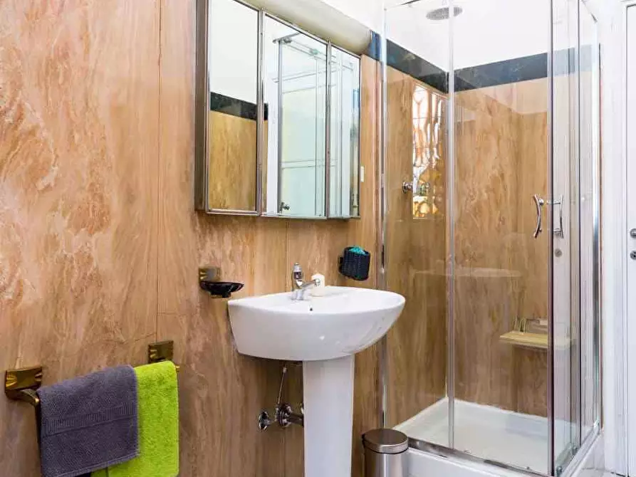 Immagine 21 di Camera in affitto  in Via Carlo Bertolazzi8 a Milano