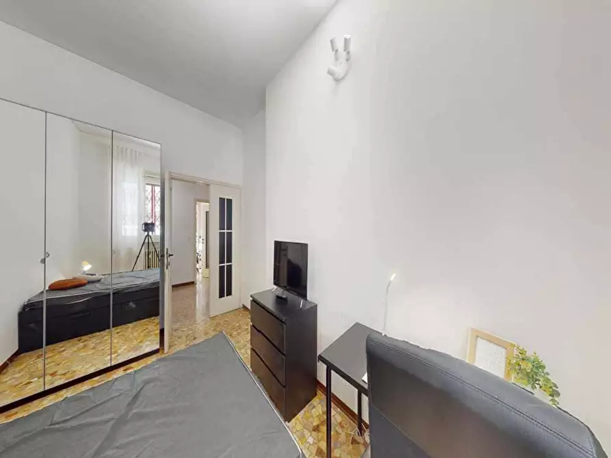 Immagine 4 di Camera in affitto  in Via Anco Marzio4 a Milano