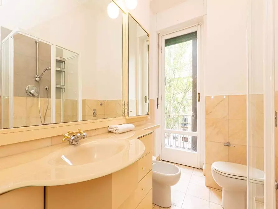 Immagine 41 di Camera in affitto  in Viale Emilio Caldara46 a Milano