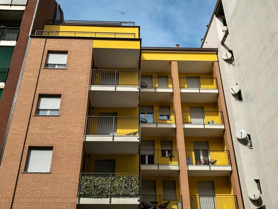 Immagine 4 di Appartamento in affitto  in Via Luigi Mercantini a Milano