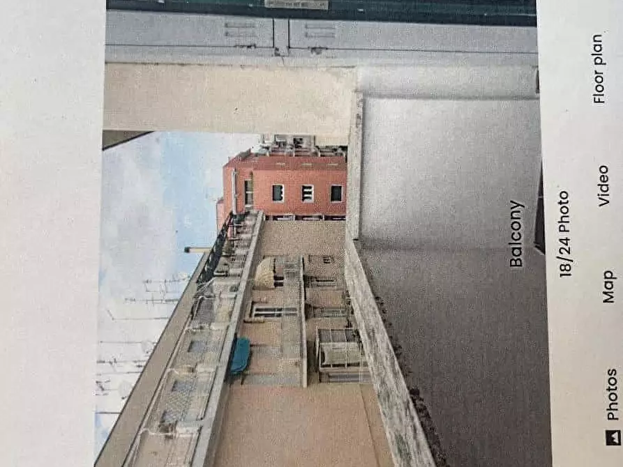 Immagine 9 di Appartamento in affitto  in Via Gian Luca Squarcialupo11 a Roma