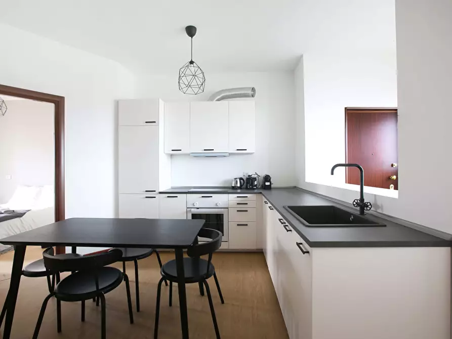 Immagine 9 di Camera in affitto  in Via Carlo Marx5 a Milano