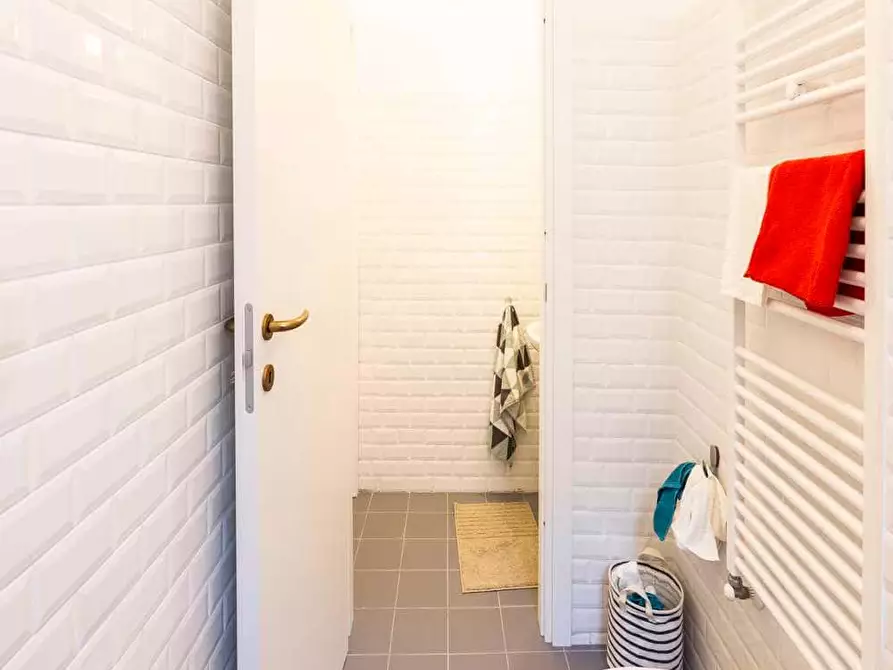 Immagine 10 di Appartamento in affitto  in Via Paolo Bassi22 a Milano