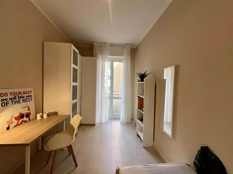 Immagine 2 di Camera in affitto  in Via Toscana56 a Bologna