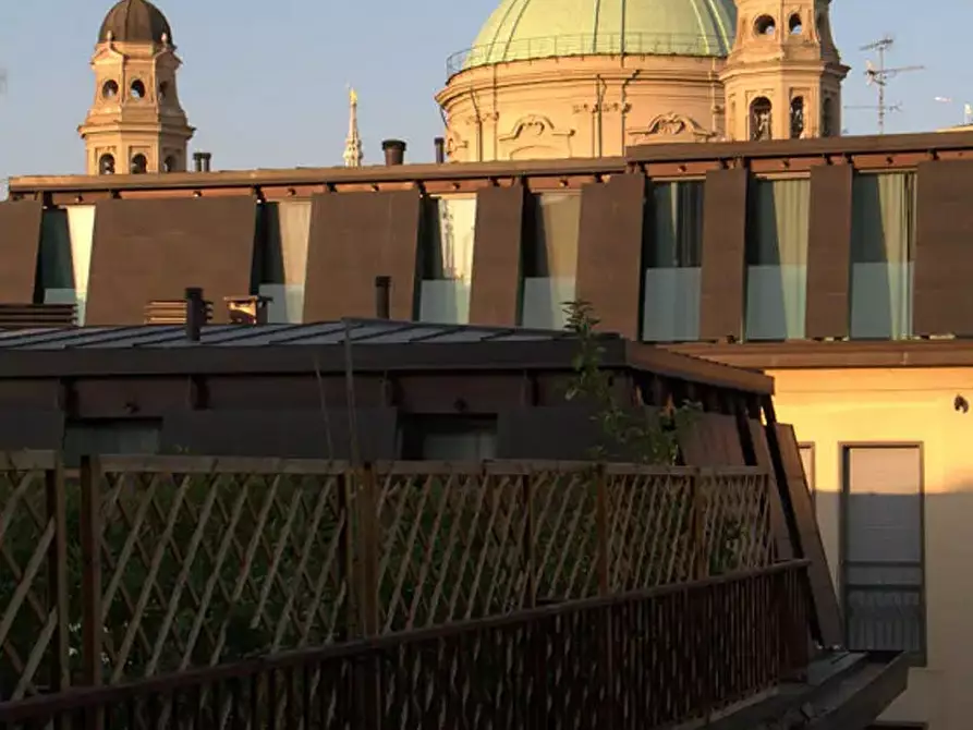 Immagine 2 di Appartamento in affitto  in Via dei Piatti8 a Milano