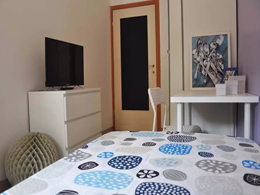 Immagine 1 di Camera in affitto  in Via Carlo Pisacane34 a Milano