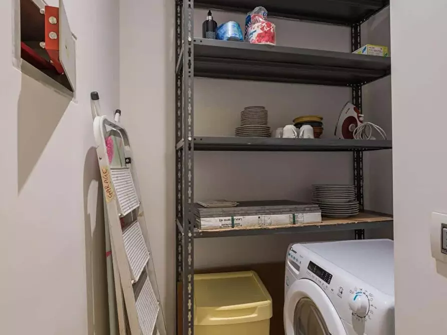 Immagine 4 di Appartamento in affitto  in Via Pomezia8 a Roma