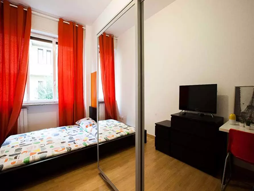 Immagine 3 di Camera in affitto  in Via Ravizza34 a Milano