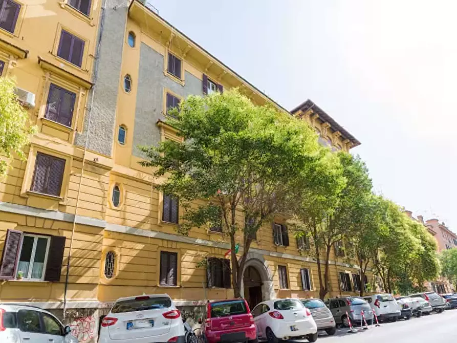 Immagine 18 di Appartamento in affitto  in Via Francesco Caracciolo10 a Roma