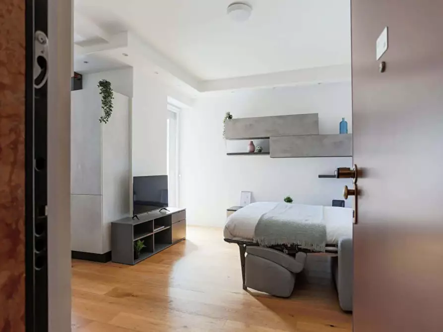 Immagine 33 di Appartamento in affitto  in Via Giovanni Battista Pergolesi a Milano