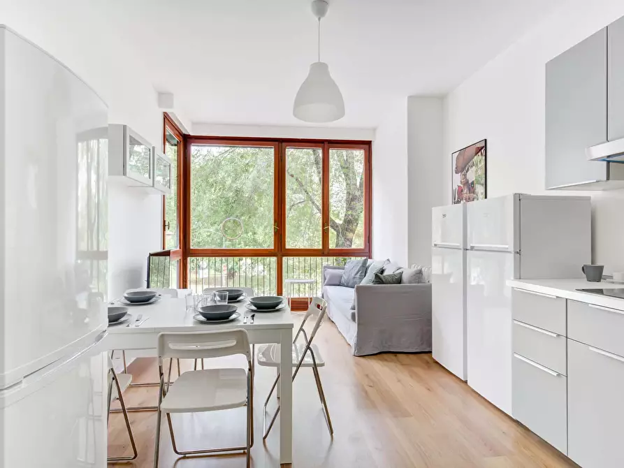 Immagine 5 di Camera in affitto  in Via Stromboli1 a Milano