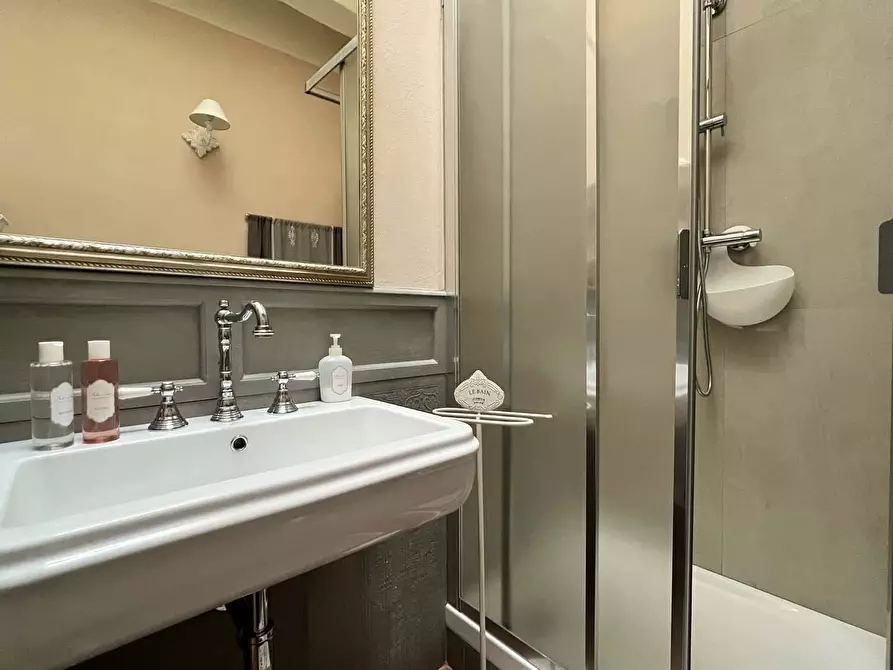 Immagine 31 di Appartamento in affitto  in Via Santucci a Cortona