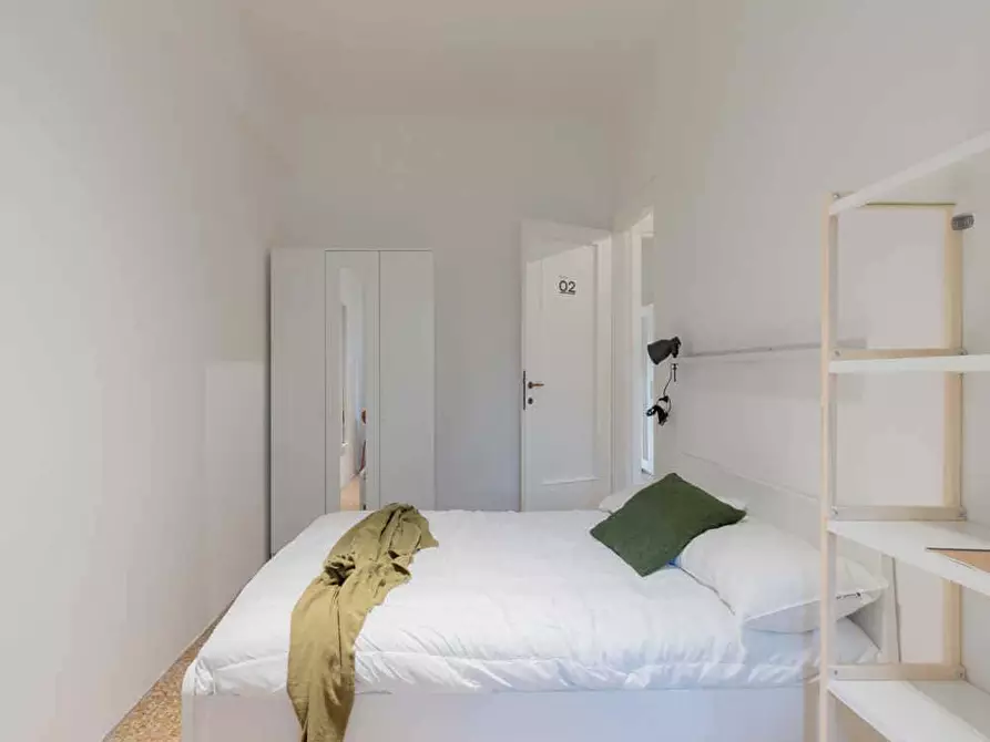 Immagine 2 di Camera in affitto  in Viale Carlo Espinasse10 a Milano