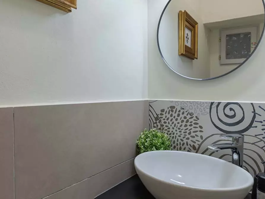 Immagine 20 di Appartamento in affitto  in Via del Campuccio11 a Firenze