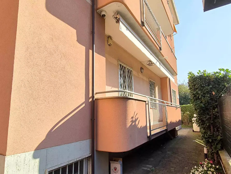 Immagine 25 di Appartamento in affitto  in Via Alfredo Comandini4 a Milano