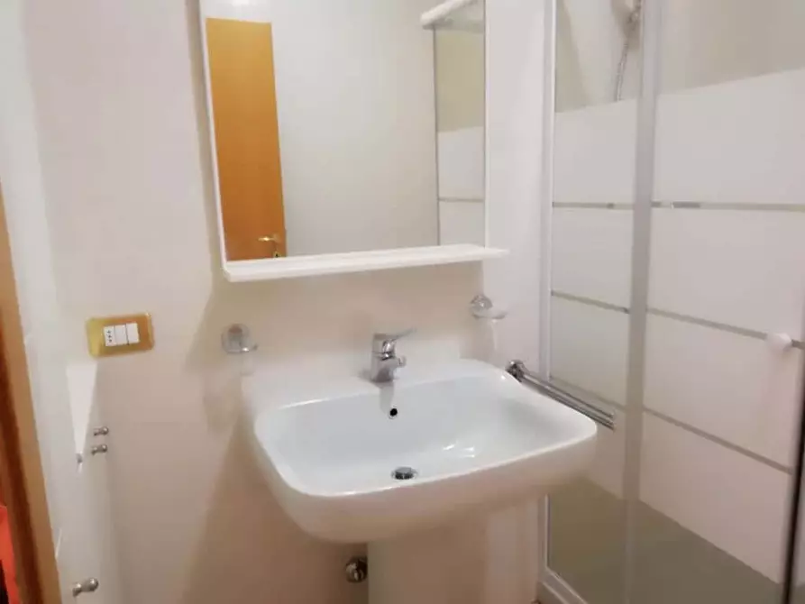 Immagine 5 di Appartamento in affitto  in Via Ca' di Cozzi14 a Verona