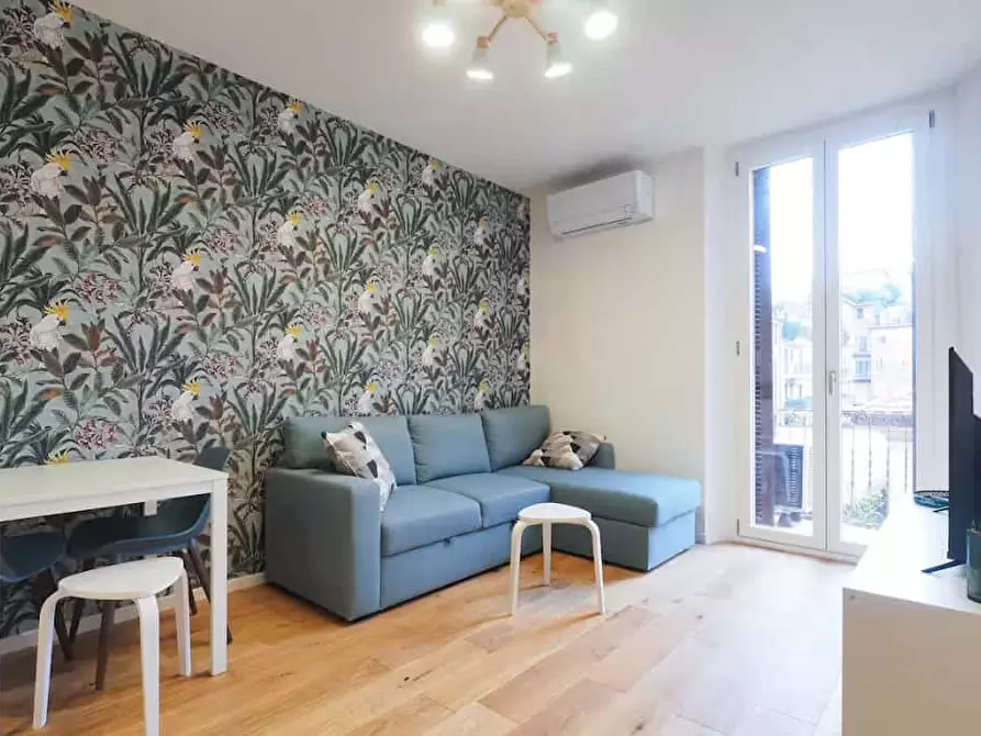 Immagine 39 di Appartamento in affitto  in Via Melzo16 a Milano