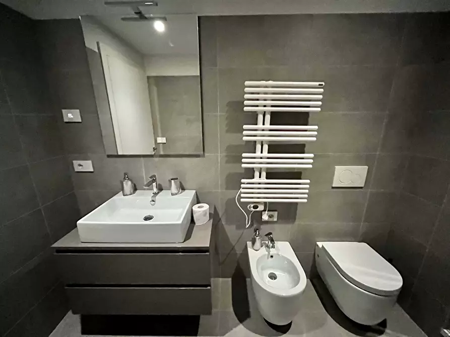 Immagine 11 di Appartamento in affitto  in Via Principe Eugenio3 a Milano