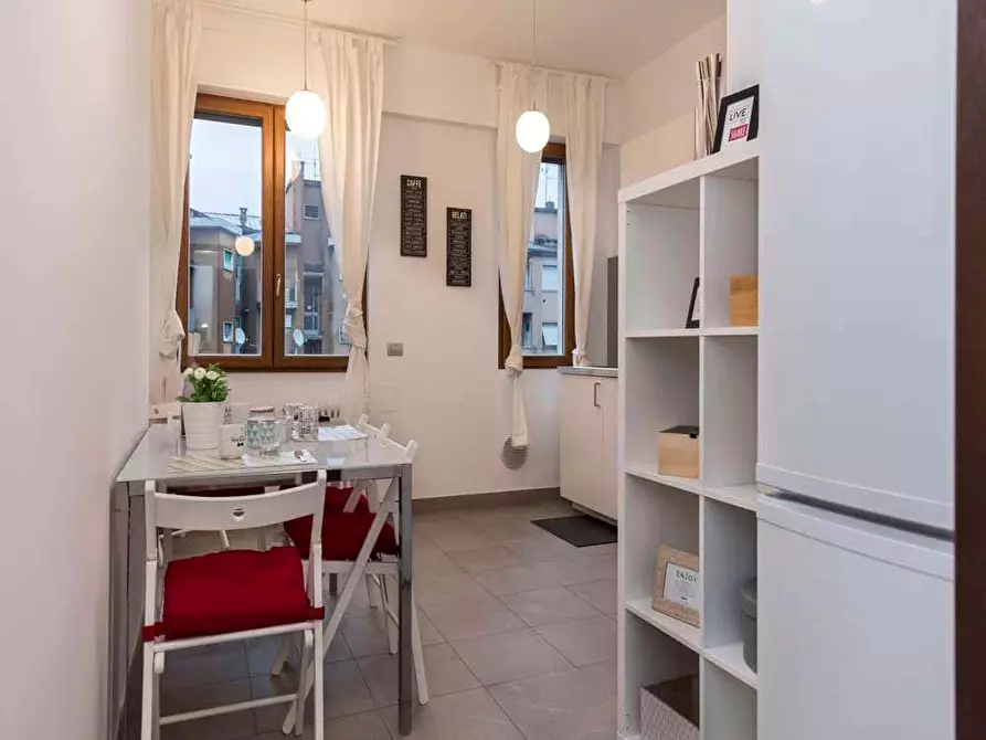 Immagine 22 di Camera in affitto  in Via Polesine33 a Milano