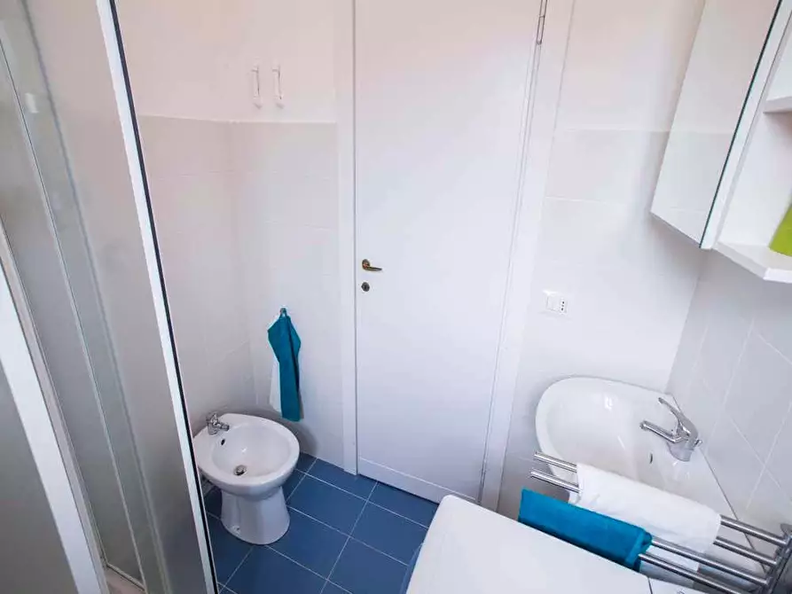 Immagine 13 di Camera in affitto  in Viale Carlo Espinasse10 a Milano