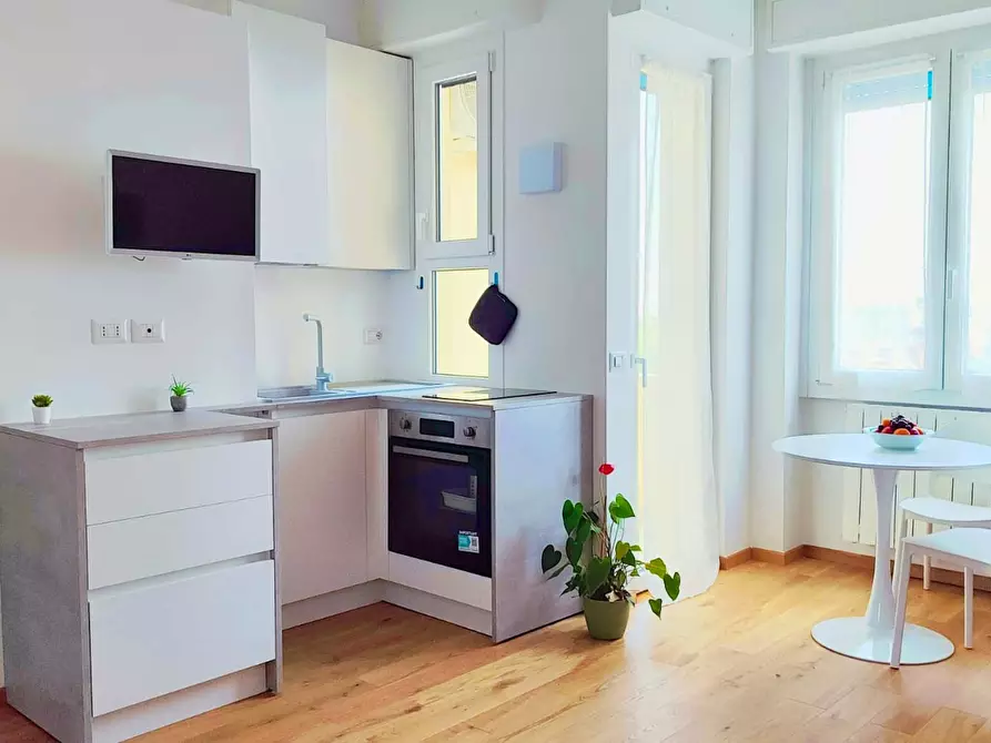 Immagine 6 di Appartamento in affitto  in Via dei Tulipani a Milano