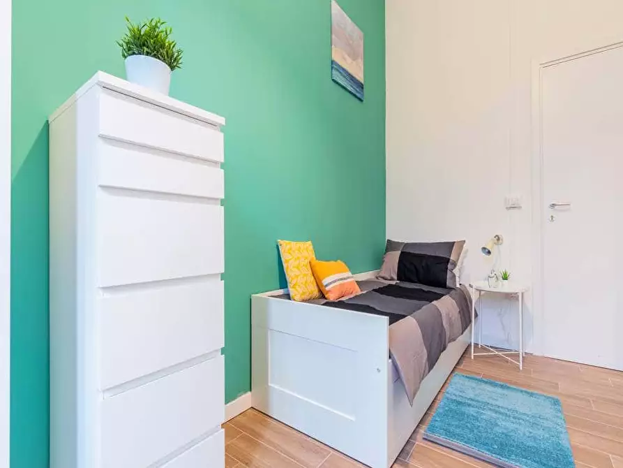 Immagine 7 di Camera in affitto  in Viale Alfredo Oriani26 a Bologna