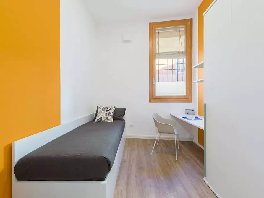 Immagine 2 di Camera in affitto  in Via Armari11 a Ferrara