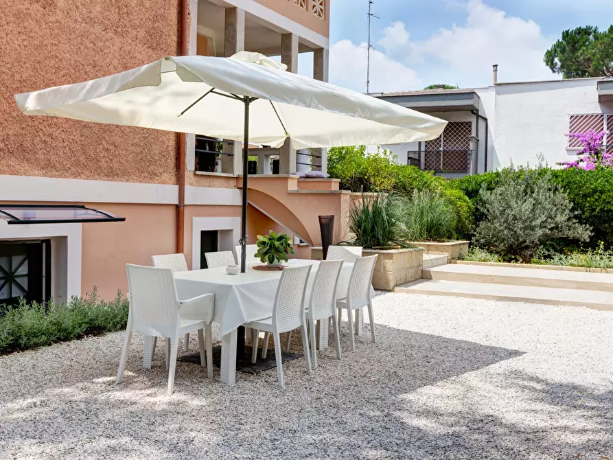 Immagine 37 di Appartamento in affitto  in Via Appia Pignatelli a Roma