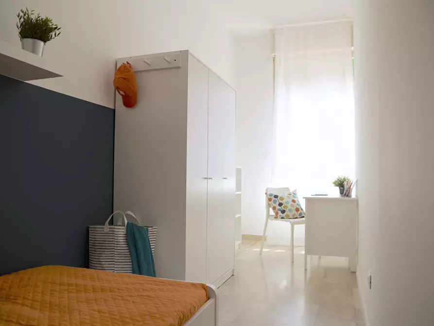 Immagine 2 di Camera in affitto  in Via Ermete Zacconi12 a Bologna